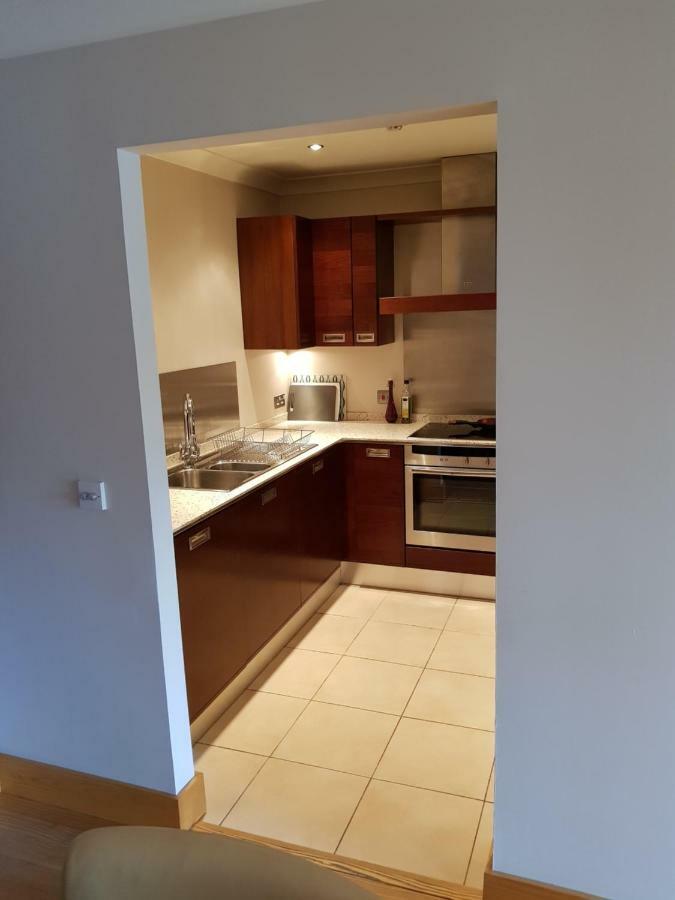 The Courtyard Apartments !!!! Киларни Екстериор снимка