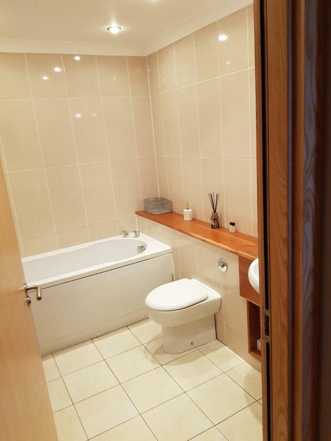 The Courtyard Apartments !!!! Киларни Екстериор снимка