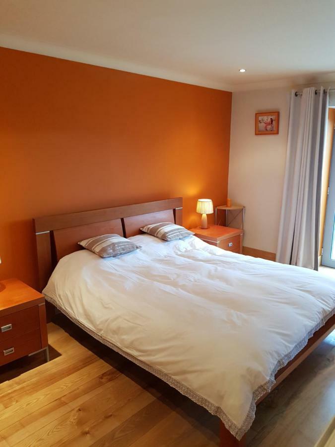 The Courtyard Apartments !!!! Киларни Екстериор снимка