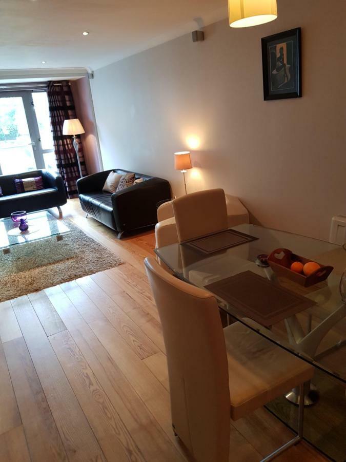 The Courtyard Apartments !!!! Киларни Екстериор снимка