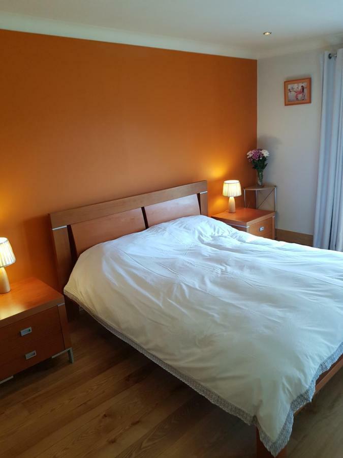 The Courtyard Apartments !!!! Киларни Екстериор снимка